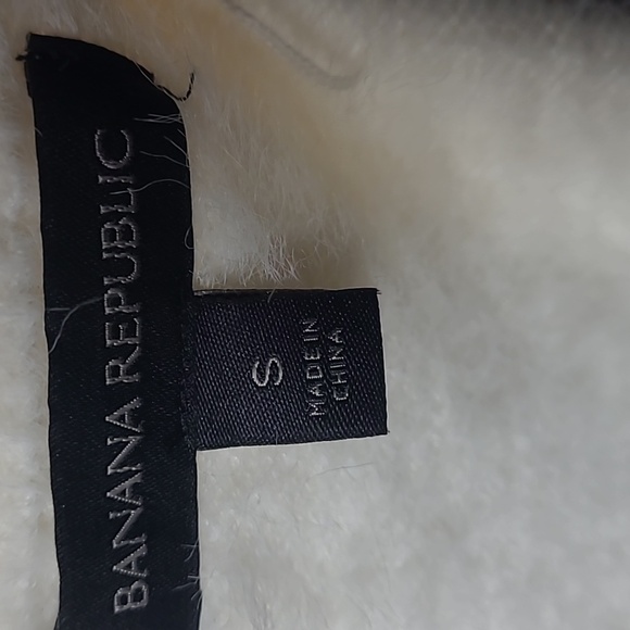 Ivory eyelash cardigan banana republic Size S - Picture 9 of 10